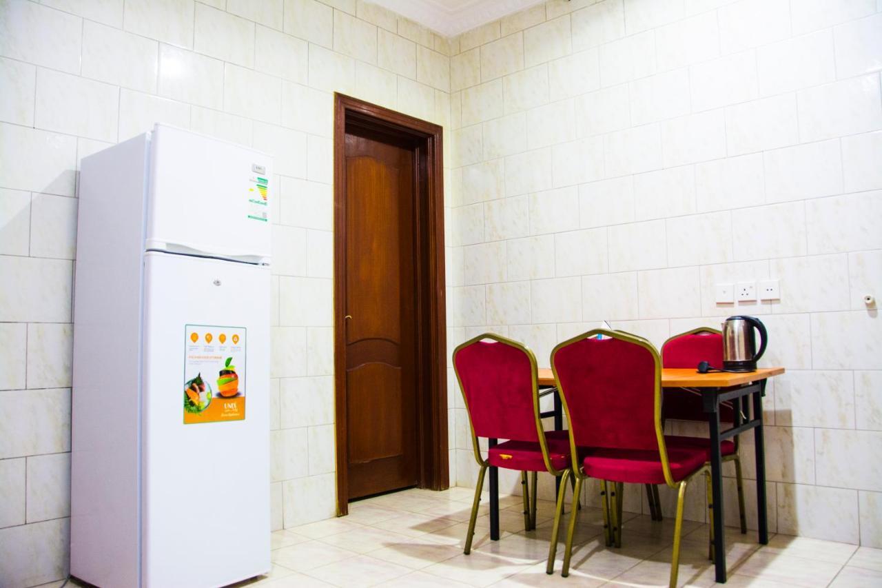 اجنحه البيداء للوحدات السكنيه فرع الجنوبي Abyar 'Ali エクステリア 写真